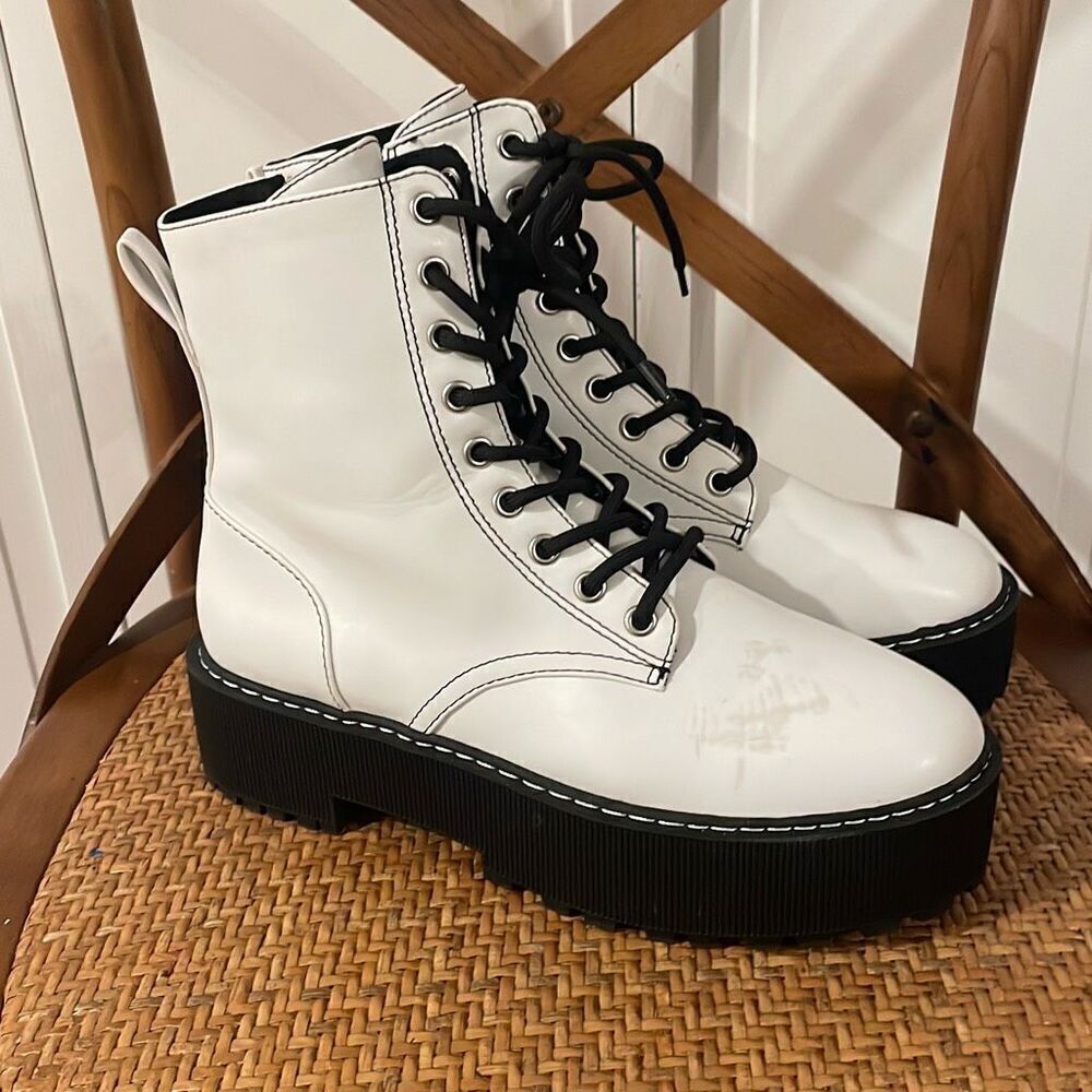 Divided NWOB white platform lace up combat boots size 39 - Picture 4 of 11
